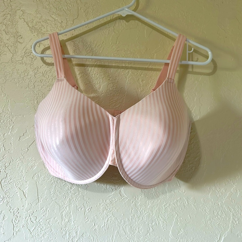 Playtex Secrets All Over Smoothing Bra-Sz. 40DDD